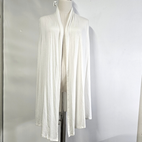 MOA Collection XL white simple neutral sleeveless cascading open front cardigan - Picture 1 of 8